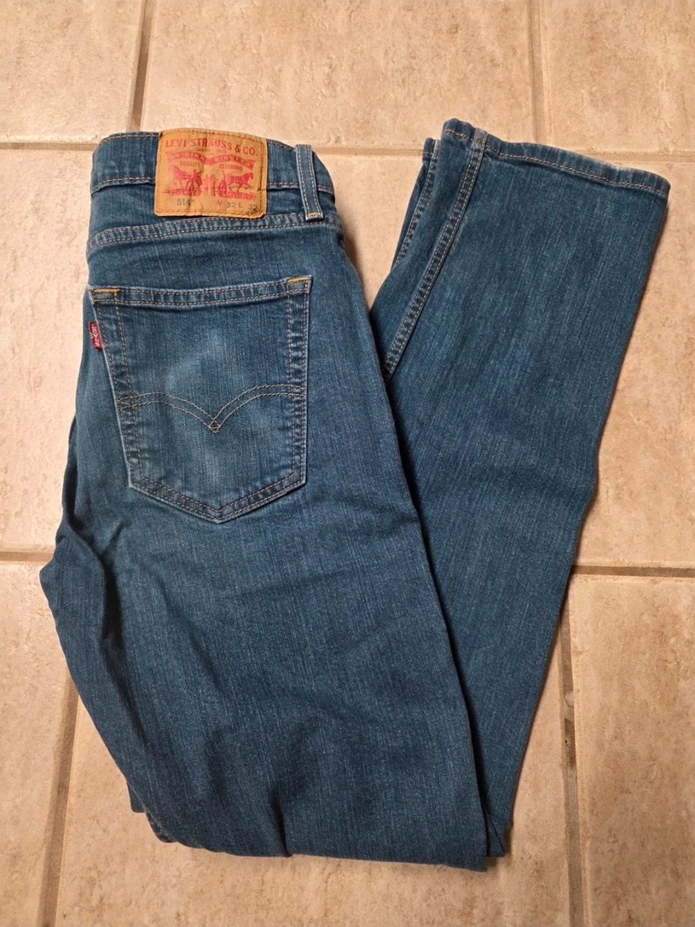 Levi's Men’s 514 Denim Straight Jeans in Medium Blue 32x32